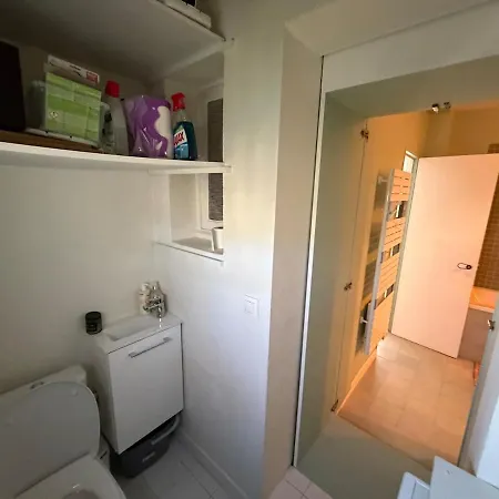 Cozy 89 M2, Balcony, Air Conditioning Appartamento